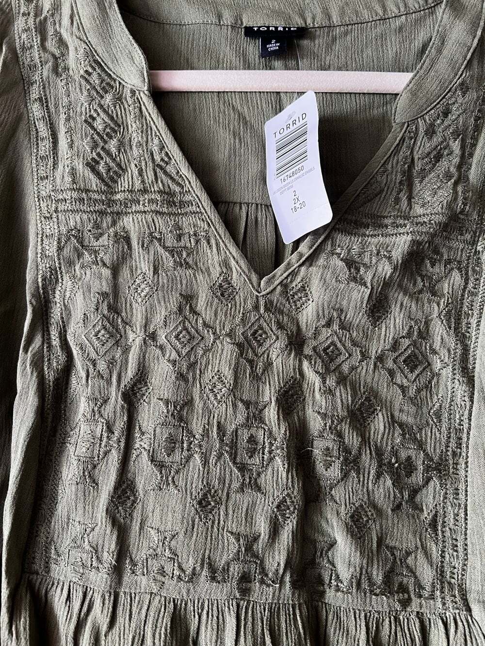NWT Torrid Tunic - Size 2 - Picture 2 of 3